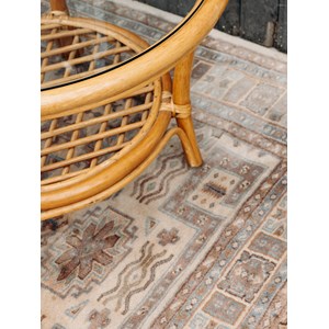 Léonie, la table basse en rotin n°252