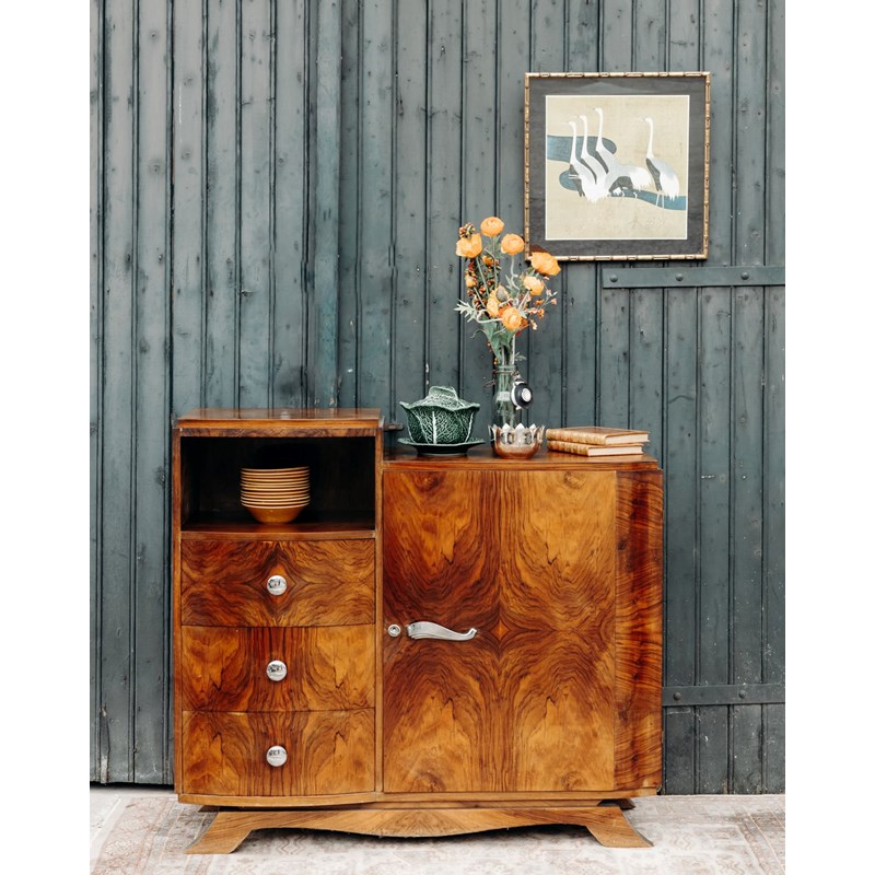 Debongout - Gilbert, le buffet en bois n°405