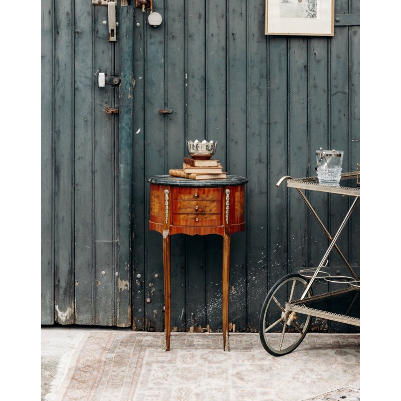 Odile, la table de chevet en bois n°529