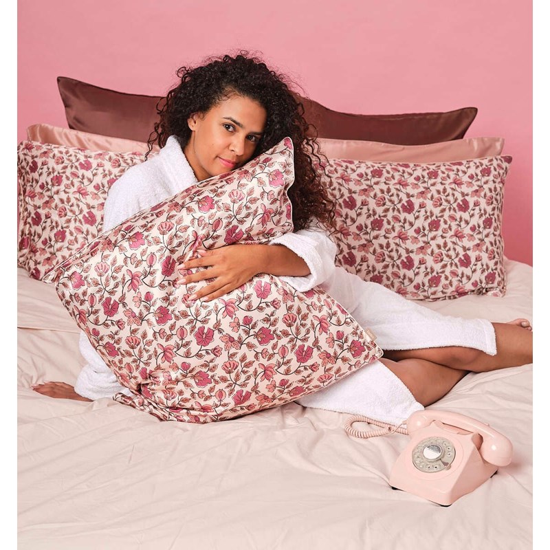 Taie d'oreiller en soie fleuri 65x65