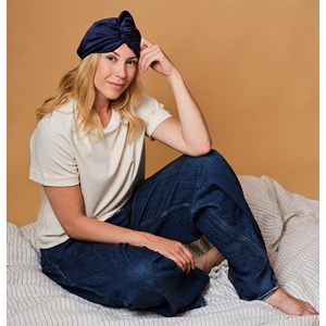 Turban en soie bleu nuit 19 mo