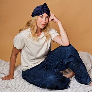 Turban en soie bleu nuit 19 mo