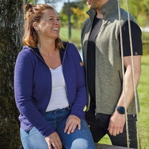 Ivanhoe cardigan morel hood fm violet 44