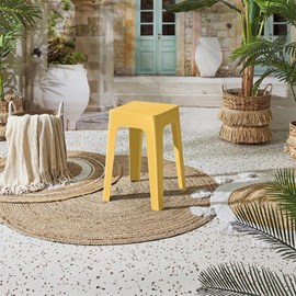 Tabouret empilable jaune
