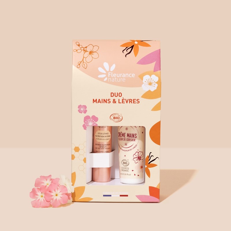 Duo mains et lèvres fleur de cerisier