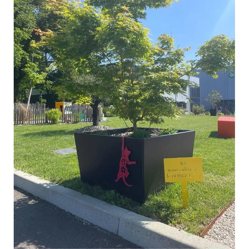 Jardinière en acier grande taille - rouge brun