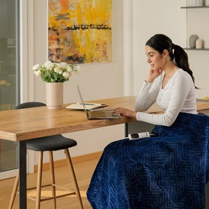 Dreamland couverture chauffante bleu à motif - hurry home - large