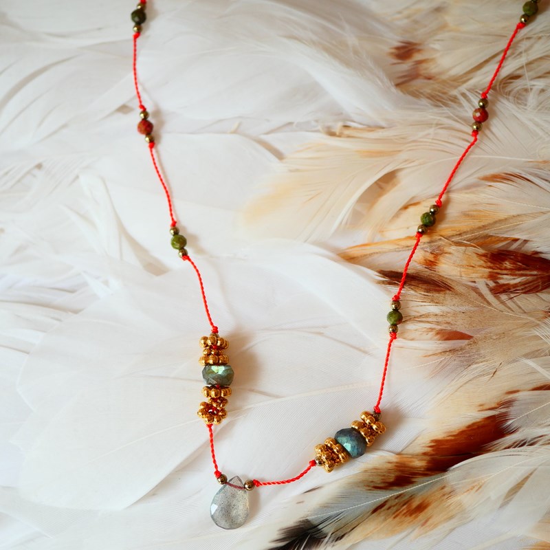 Collier cordon agni en unakite, labradorite et hématite