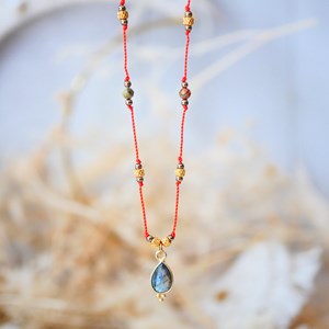 Collier cordon shakti en unakite, labradorite et hématite