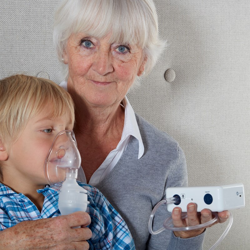 Inhalateur à compression portable