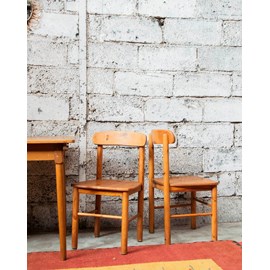 Paire de chaises rainer daumiller n°728