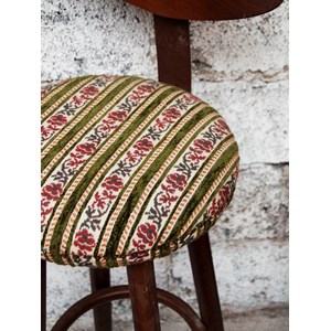 Gaston, le tabouret de bar fleuri n°102