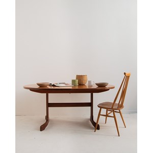 Karla, la table à manger gplan n°373