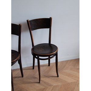 Paire de chaises en bois n°660