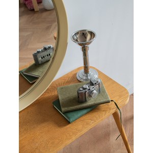 Hanna, la table d'appoint en bois n°592