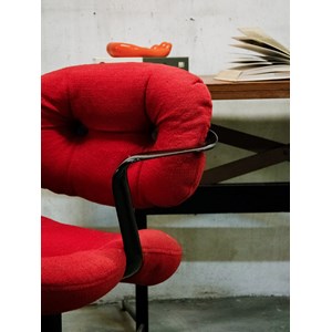 Jakob, le fauteuil rouge knoll n°554