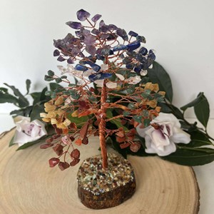 Arbre 7 chakras en pierres naturelles – énergie et harmonie