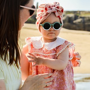 Lunettes de soleil bebe categorie 4 bicolore vert hop'pop