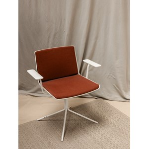 Fauteuil terracotta en métal n°527