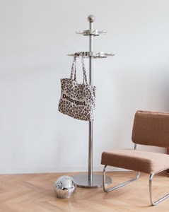 Charlie, le porte-manteaux chromé n°133