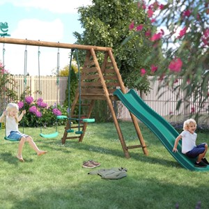 Set 4 agrès avec face à face et toboggan