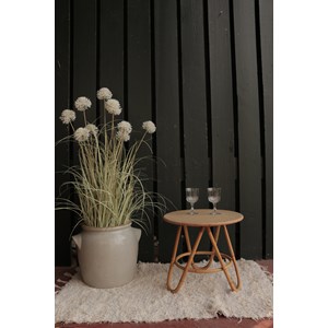 Ancienne table basse en rotin chinée