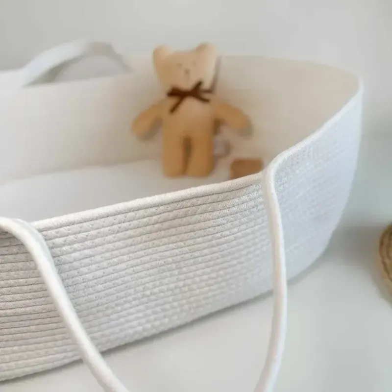 Couffin pour bébé tressé avec matelas en coton blanc cassé marron (Babykare) - Image 2