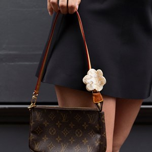 Pince à cheveux fleurette Nude