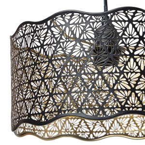 Suspension en métal