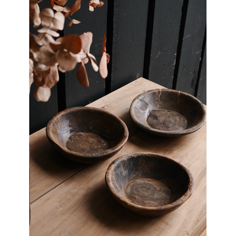 Anciennes coupes en bois indiennes chinées