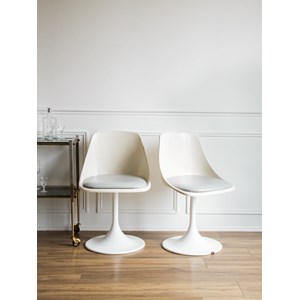 Alma, la paire de chaises tulipe n°814