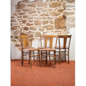 Lot de 5 chaises en bois n°676
