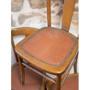 Lot de 5 chaises en bois n°676