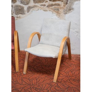 Jakob, le fauteuil en bois n°600