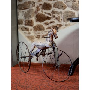 Alix, le tricycle ancien en bois n°449