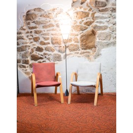 Jakob, le fauteuil en bois n°599