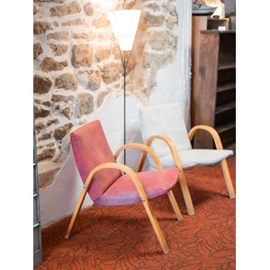 Jakob, le fauteuil en bois n°599