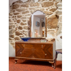 Louise, la coiffeuse en bois n°169