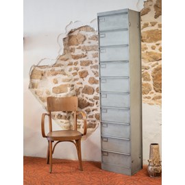 Jakob, le fauteuil en bois n°596