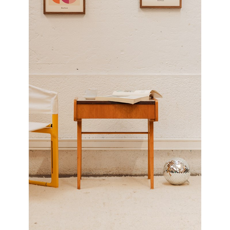 Hanna, la table d'appoint en bois n°610