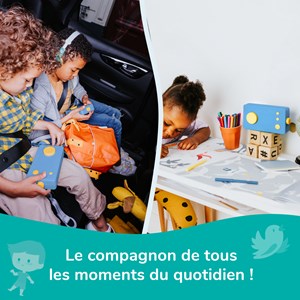 Lunii - ma fabrique à histoires bleue avec son casque assorti bleu et sa