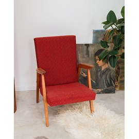 Jakob, le fauteuil rouge en bois n°616