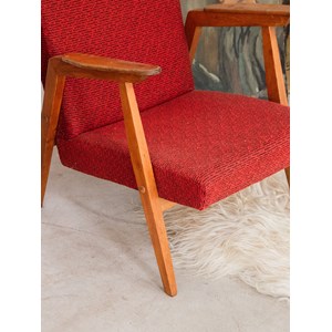 Jakob, le fauteuil rouge en bois n°616
