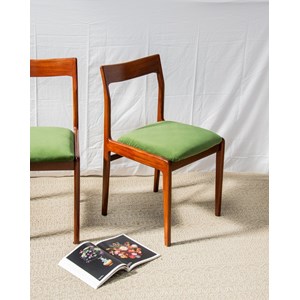 Alma, la chaise verte scandinave n°834