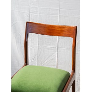 Alma, la chaise verte scandinave n°834