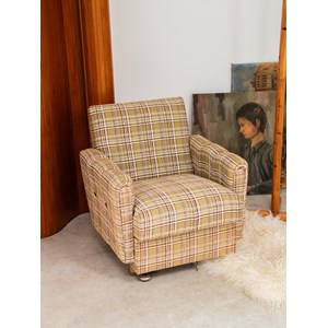 Fauteuil en tissu à carreaux n°558