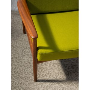Jakob, le fauteuil scandinave vert n°632