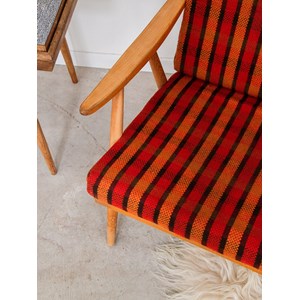 Fauteuil en bois à carreaux n°622