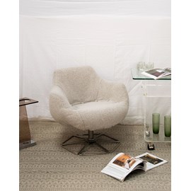 Jakob, le fauteuil bas en tissu n°633
