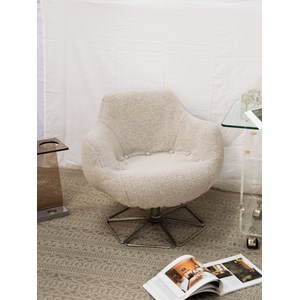 Jakob, le fauteuil bas en tissu n°633
